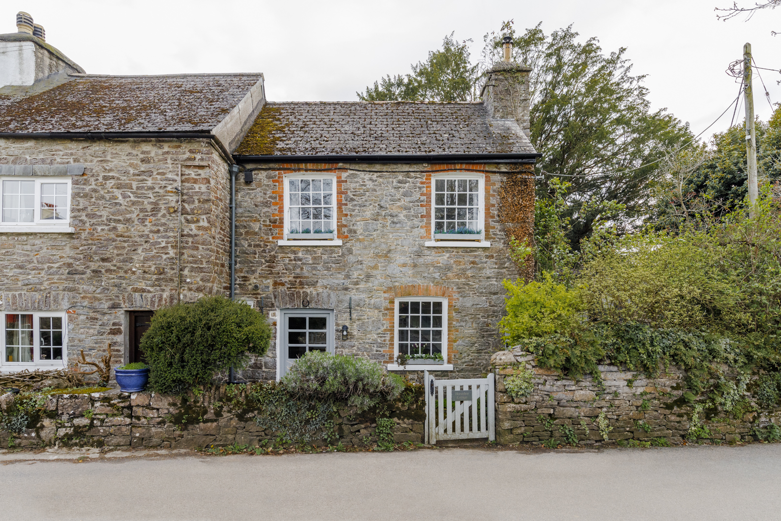 For Sale Broadhempston, Teignbridge, Devon Inigo